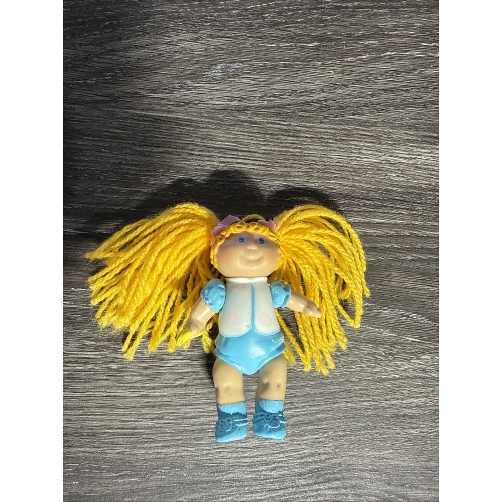 CPK Cabbage Patch Kid Flexible Arms & Legs 3.5" Doll Blonde Yarn Hair,Spoon 1984
